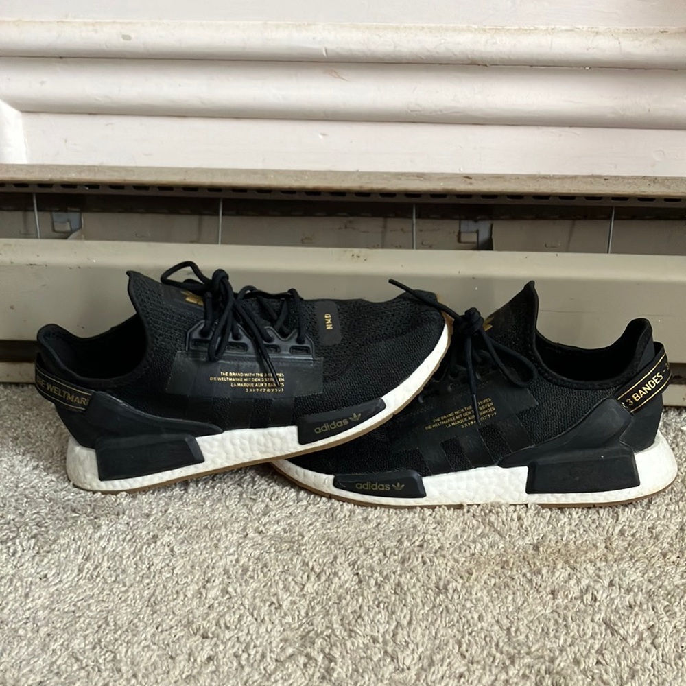 Adidas NMD R1 V2